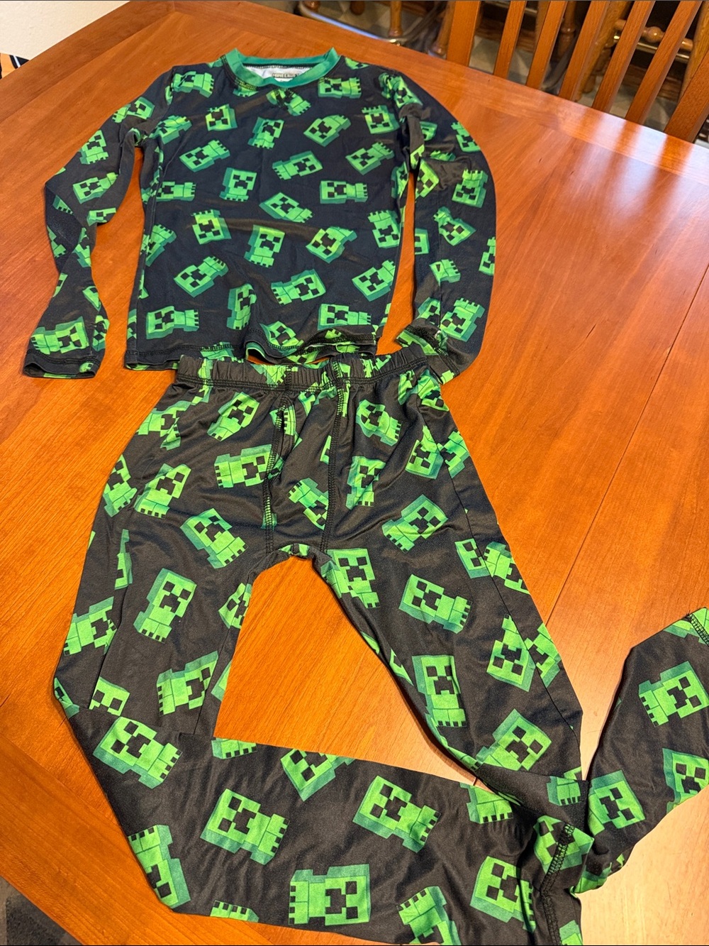 Cuddl Duds Minecraft Boys Base Layer Creeper Kids Set size medium